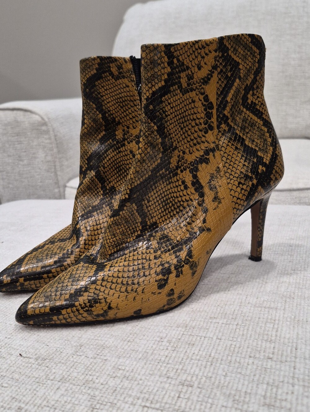 STEVEN by Steve Madden Leiland Snakeskin Pointed Toe Booties 7M
